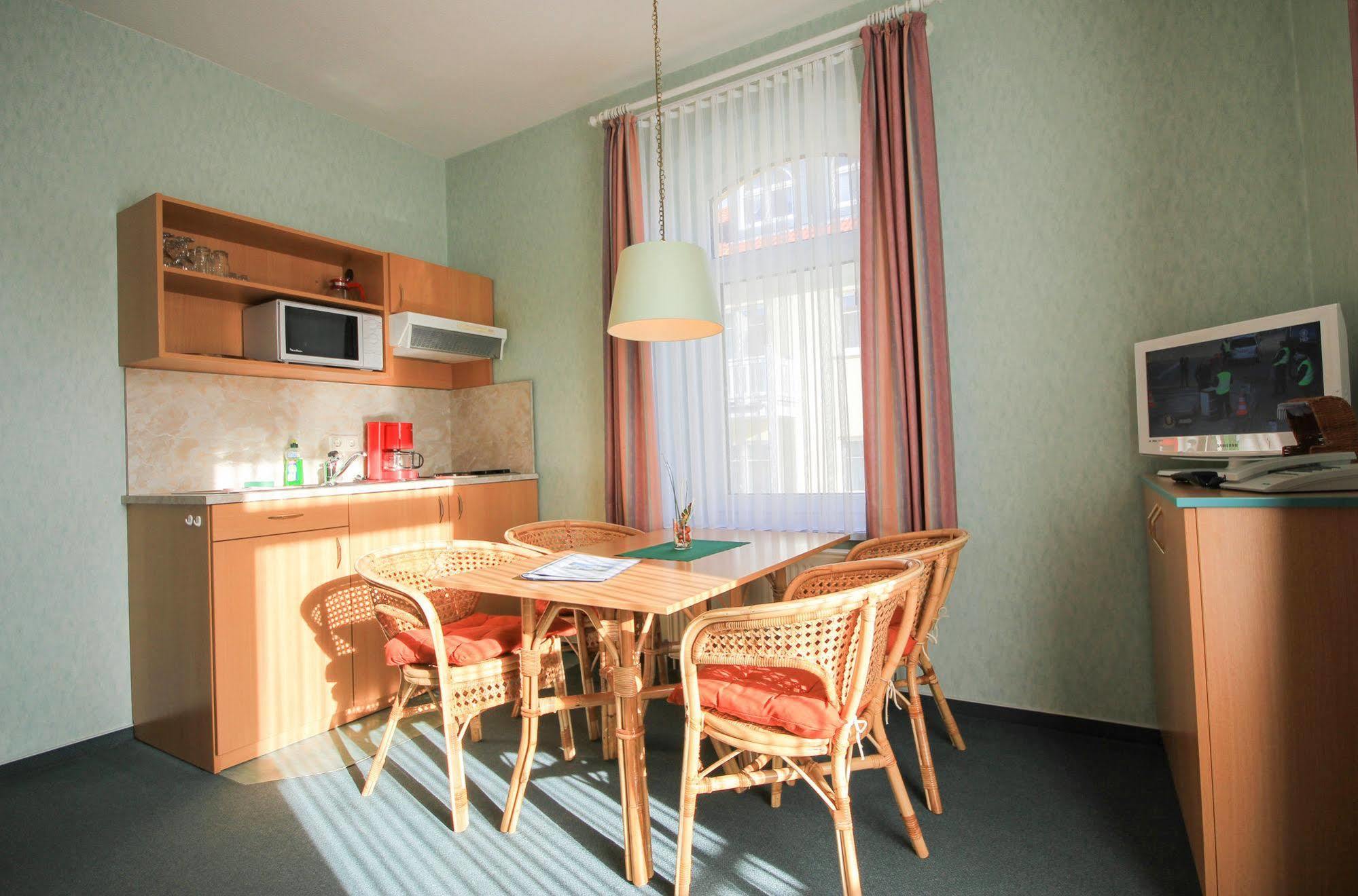 Ostseebad Kühlungsborn Appartementhaus Zum Strandkorb מראה חיצוני תמונה